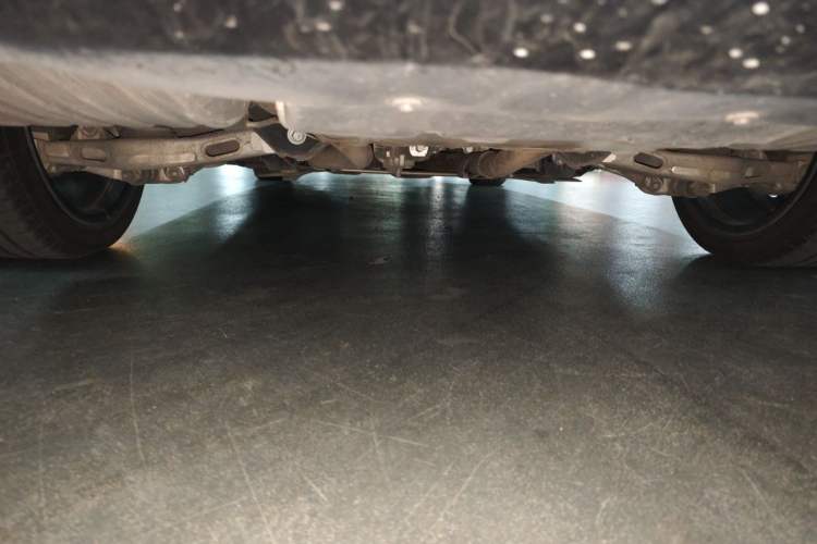 Used Jaguar XFL 2021 XFL 2.0T P300 All-Wheel-Drive Flagship Sport Edition Chassis Rear