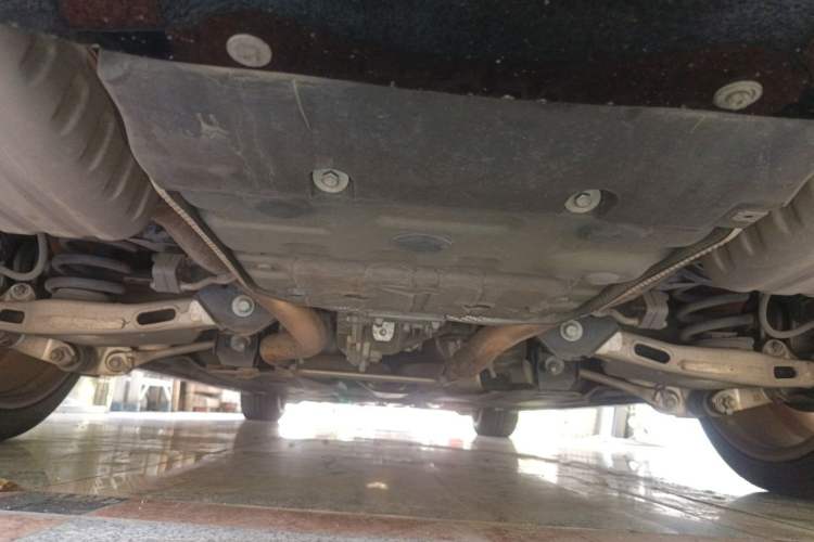 Used Jaguar XFL 2021 XFL 2.0T P250 Two-Wheel-Drive Elite Sport Edition Chassis Rear