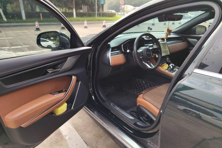 Used Jaguar XFL 2021 XFL 2.0T P250 Two-Wheel-Drive Elite Sport Edition Driver Seat