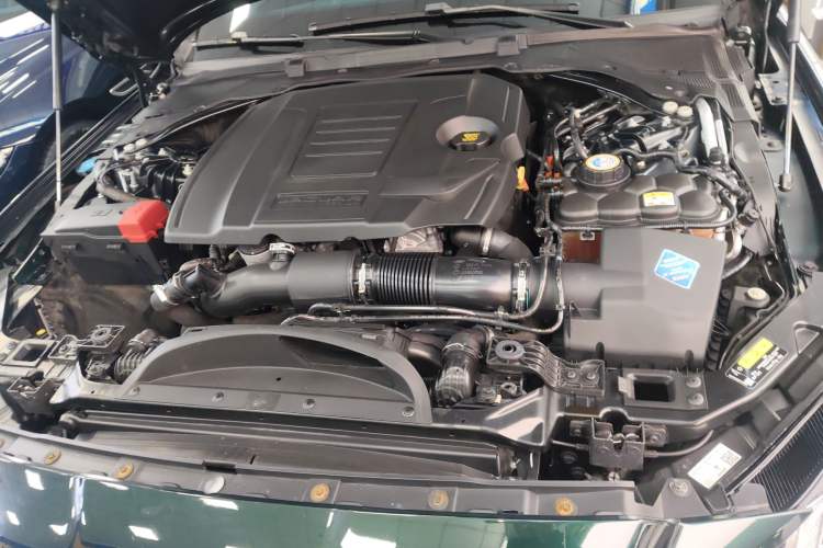 Used Jaguar XFL 2021 XFL 2.0T P250 All-Wheel-Drive Shimmering Black Sport Edition Engine Bay