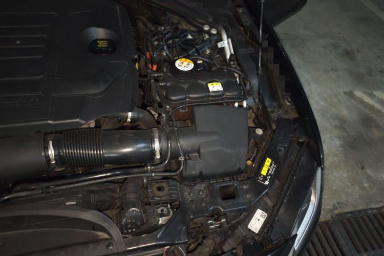 Used Jaguar XFL 2021 XFL 2.0T P300 All-Wheel-Drive Flagship Sport Edition Engine Bay Left