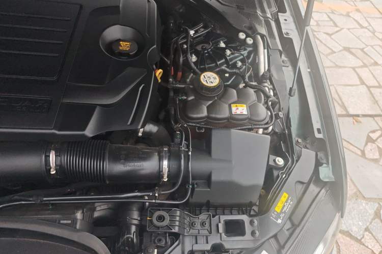 Used Jaguar XFL 2021 XFL 2.0T P250 All-Wheel-Drive Shimmering Black Sport Edition Engine Bay Left