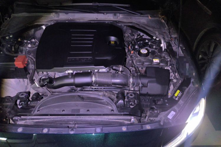 Used Jaguar XFL 2021 XFL 2.0T P250 Two-Wheel-Drive Luxury Deluxe Edition Engine Bay Left