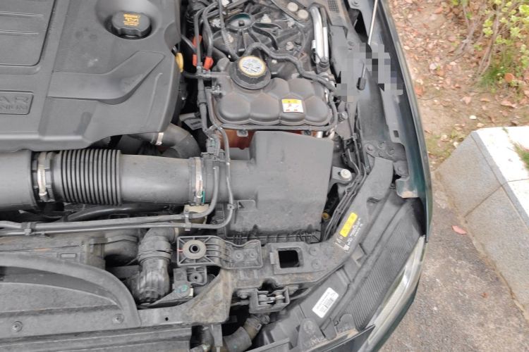 Used Jaguar XFL 2021 XFL 2.0T P250 Two-Wheel-Drive Luxury Deluxe Edition Engine Bay Left