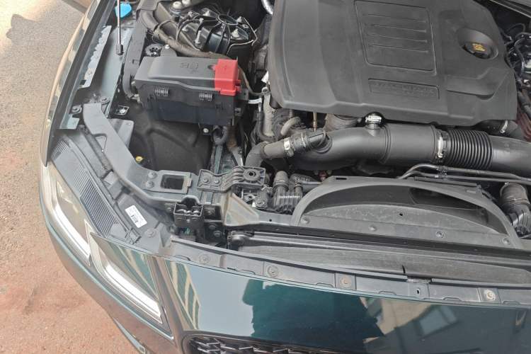 Used Jaguar XFL 2021 XFL 2.0T P250 All-Wheel-Drive Shimmering Black Sport Edition Engine Bay Right