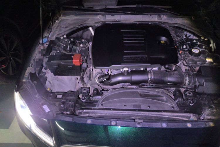 Used Jaguar XFL 2021 XFL 2.0T P250 Two-Wheel-Drive Luxury Deluxe Edition Engine Bay Right