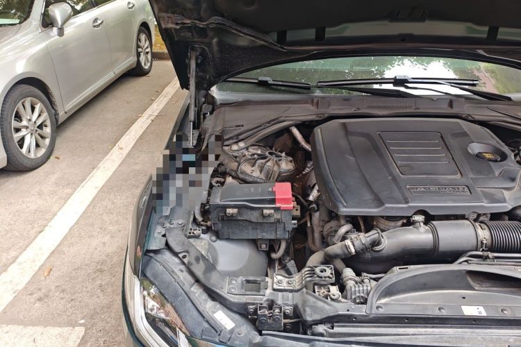 Used Jaguar XFL 2021 XFL 2.0T P250 Two-Wheel-Drive Elite Sport Edition Engine Bay Right