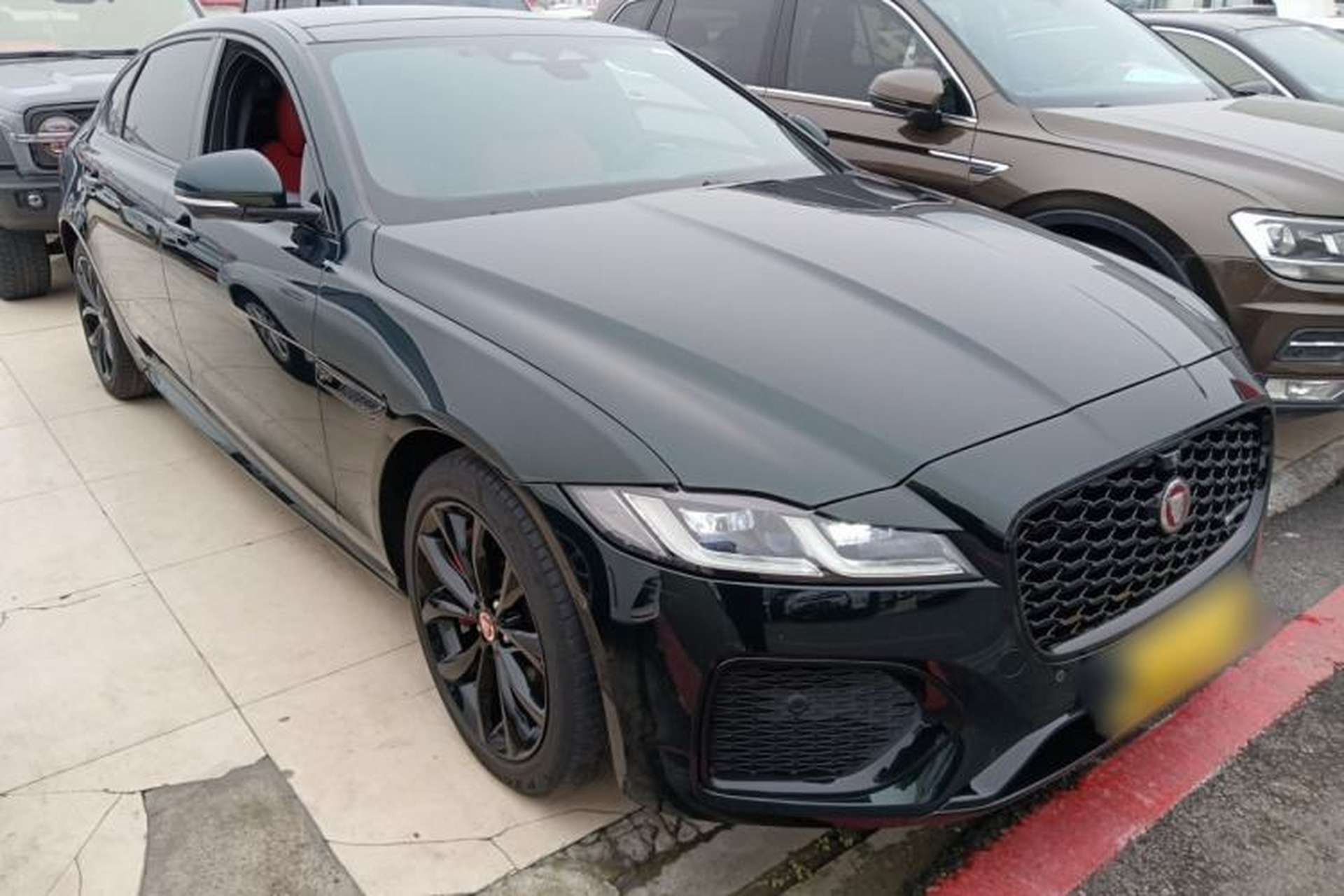 Used Jaguar XFL 2021 XFL 2.0T P250 All-Wheel-Drive Shimmering Black Sport Edition Exterior 2