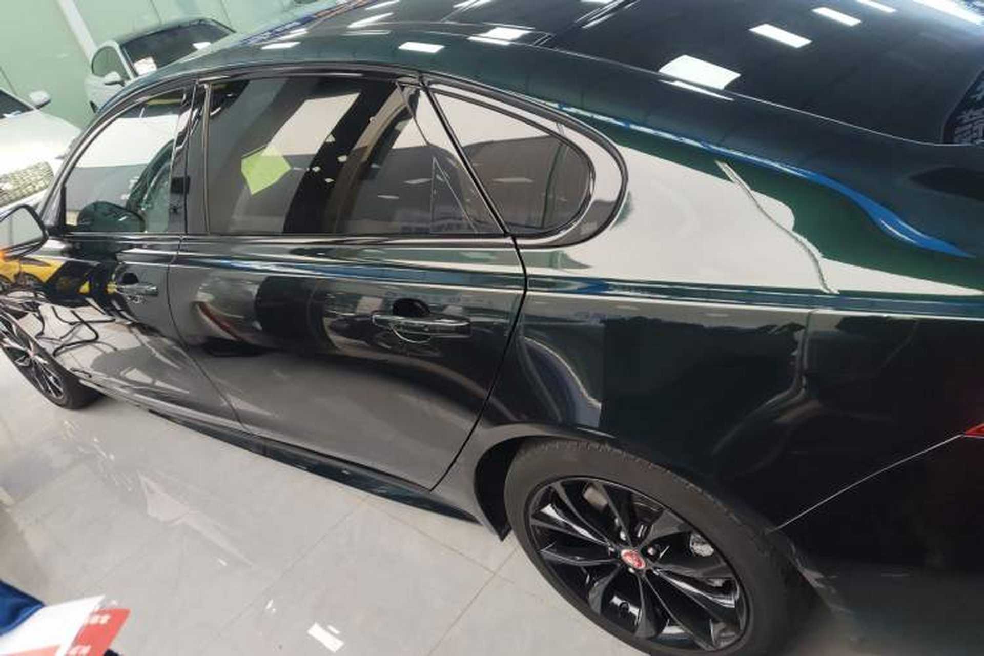 Used Jaguar XFL 2021 XFL 2.0T P250 All-Wheel-Drive Shimmering Black Sport Edition Exterior 3