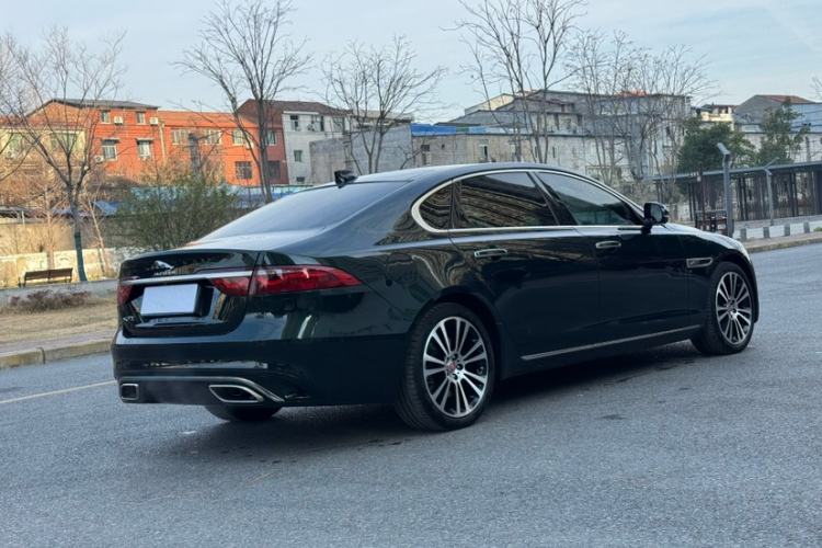 Used Jaguar XFL 2021 XFL 2.0T P250 Two-Wheel-Drive Luxury Deluxe Edition Exterior 3