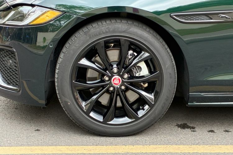 Used Jaguar XFL 2021 XFL 2.0T P250 Two-Wheel-Drive Elite Sport Edition Exterior 4