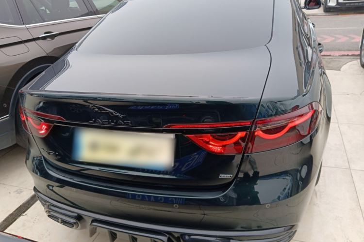Used Jaguar XFL 2021 XFL 2.0T P250 All-Wheel-Drive Shimmering Black Sport Edition Exterior 4