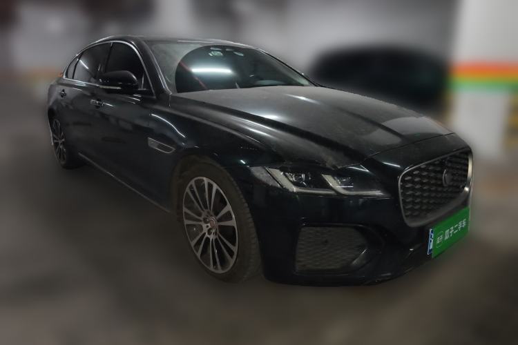 Used Jaguar XFL 2021 XFL 2.0T P250 Two-Wheel-Drive Luxury Deluxe Edition Front Right 45 Deg