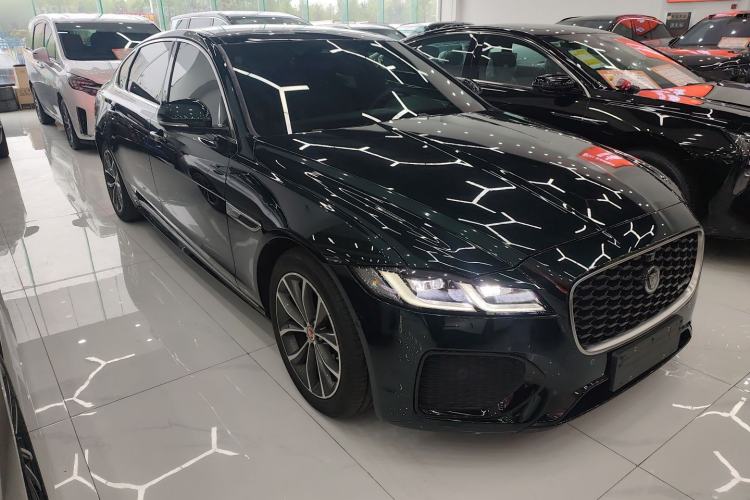 Used Jaguar XFL 2021 XFL 2.0T P250 Two-Wheel-Drive Elite Sport Edition Front Right 45 Deg