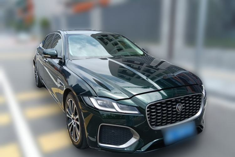 Used Jaguar XFL 2021 XFL 2.0T P250 Two-Wheel-Drive Luxury Deluxe Edition Front Right 45 Deg