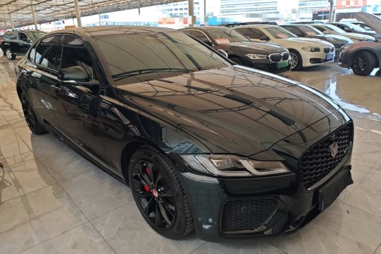 Used Jaguar XFL 2021 XFL 2.0T P250 All-Wheel-Drive Shimmering Black Sport Edition Front Right 45 Deg