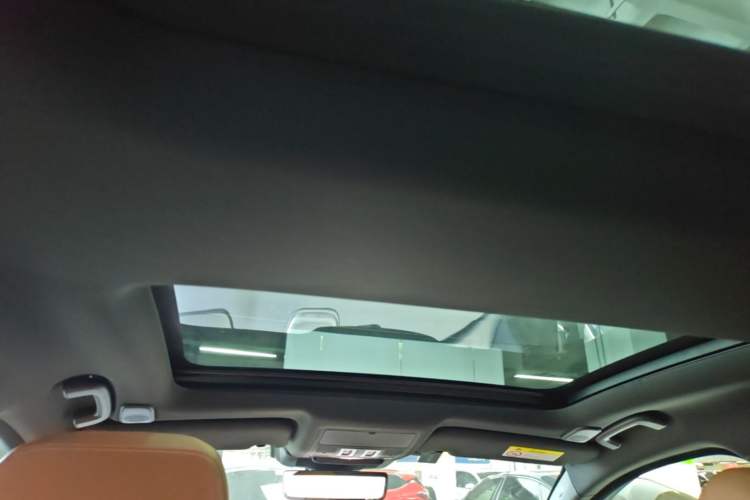 Used Jaguar XFL 2021 XFL 2.0T P300 All-Wheel-Drive Flagship Sport Edition Headliner