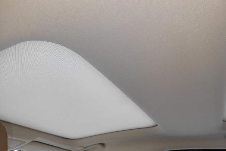 Used Jaguar XFL 2021 XFL 2.0T P250 Two-Wheel-Drive Luxury Deluxe Edition Headliner