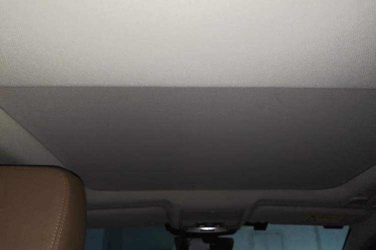 Used Jaguar XFL 2021 XFL 2.0T P250 Two-Wheel-Drive Luxury Deluxe Edition Headliner