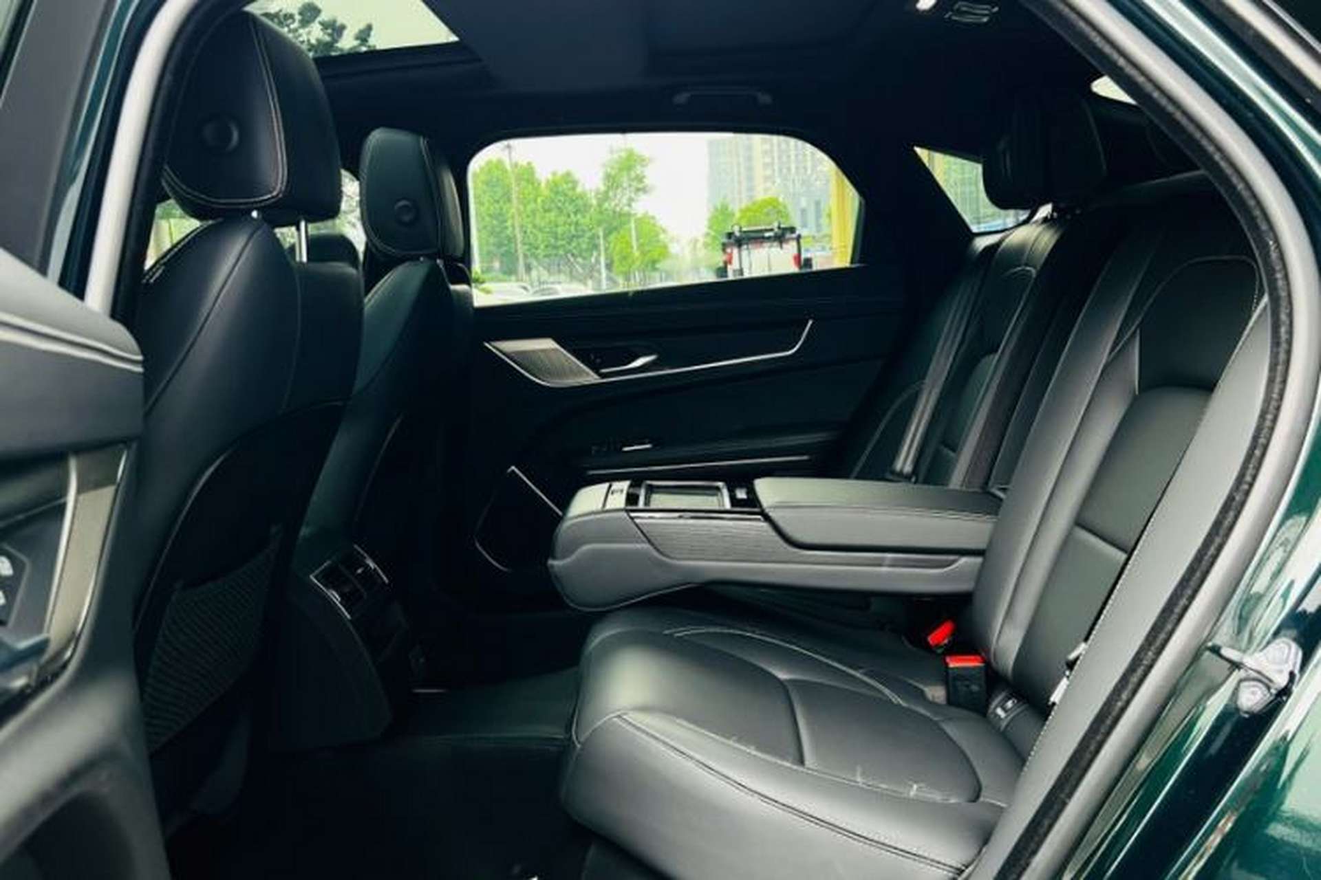 Used Jaguar XFL 2021 XFL 2.0T P250 Two-Wheel-Drive Elite Sport Edition Interior 3