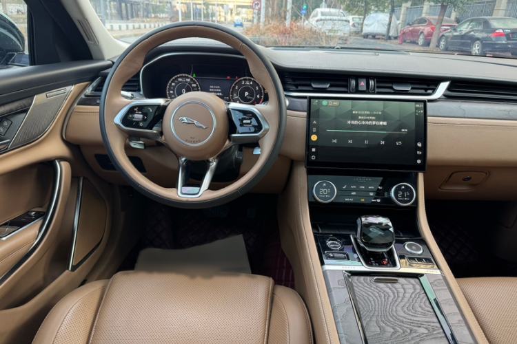 Used Jaguar XFL 2021 XFL 2.0T P250 Two-Wheel-Drive Luxury Deluxe Edition Interior 3