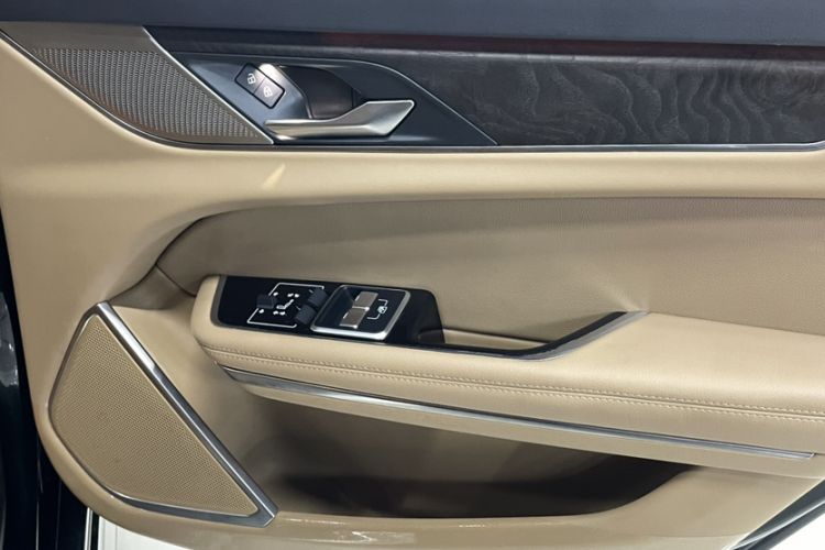 Used Jaguar XFL 2021 XFL 2.0T P250 Two-Wheel-Drive Luxury Deluxe Edition Interior 8