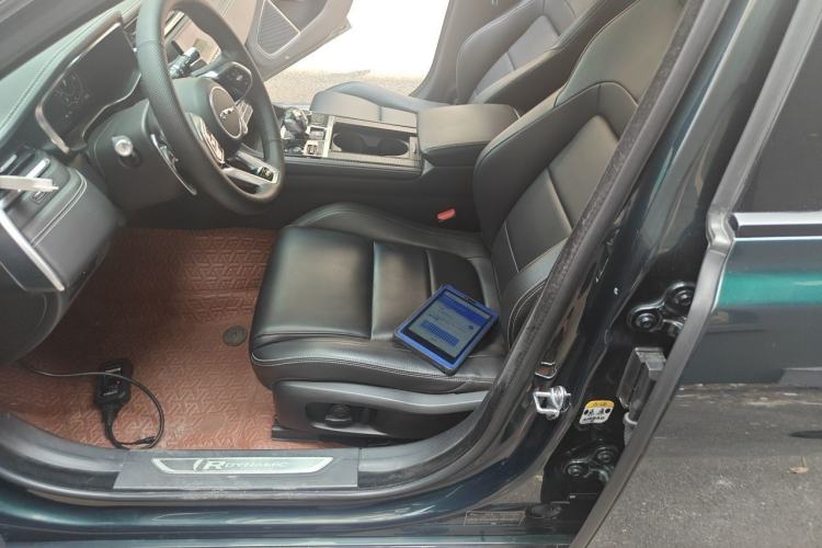 Used Jaguar XFL 2021 XFL 2.0T P250 All-Wheel-Drive Shimmering Black Sport Edition Left Front Seat