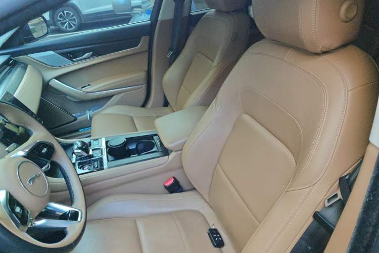 Used Jaguar XFL 2021 XFL 2.0T P250 Two-Wheel-Drive Luxury Deluxe Edition Left Front Seat