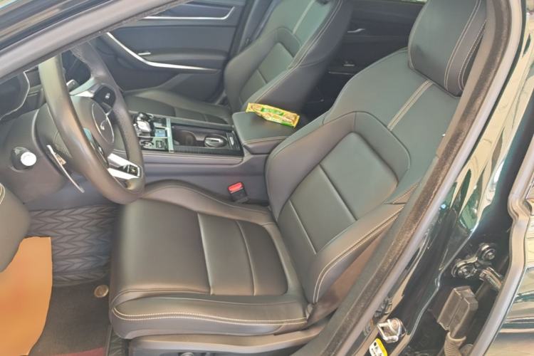 Used Jaguar XFL 2021 XFL 2.0T P250 All-Wheel-Drive Shimmering Black Sport Edition Left Front Seat