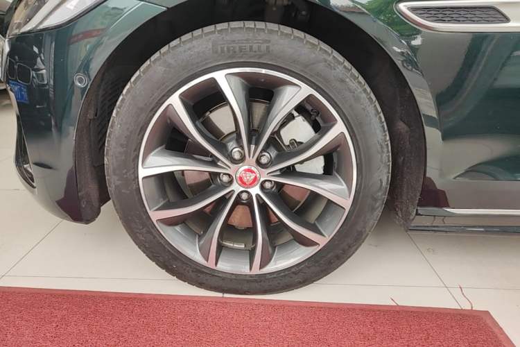 Used Jaguar XFL 2021 XFL 2.0T P250 Two-Wheel-Drive Elite Sport Edition Left Front Wheel Hub