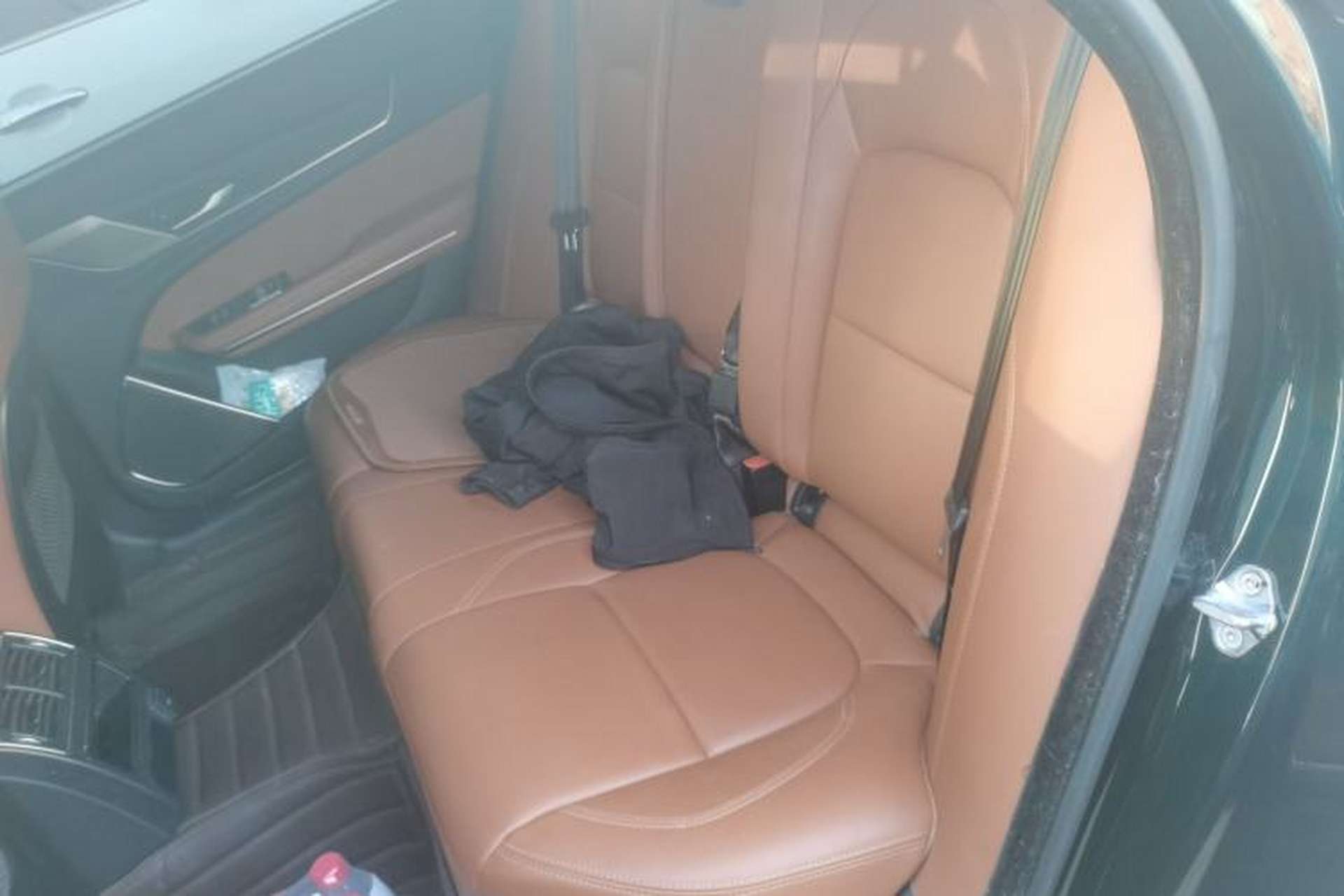 Used Jaguar XFL 2021 XFL 2.0T P250 All-Wheel-Drive Shimmering Black Sport Edition Left Rear Seat