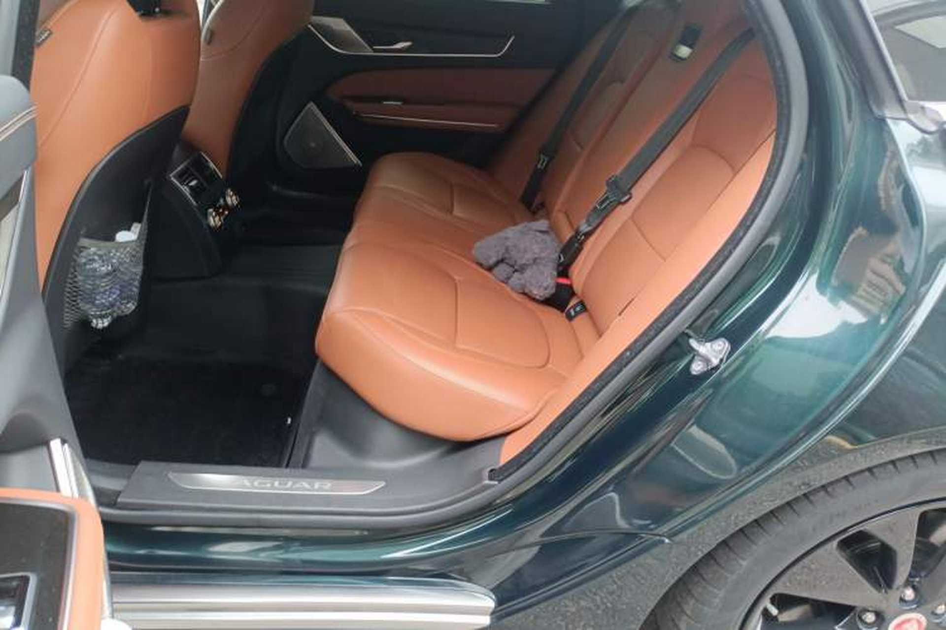 Used Jaguar XFL 2021 XFL 2.0T P300 All-Wheel-Drive Flagship Sport Edition Left Rear Seat