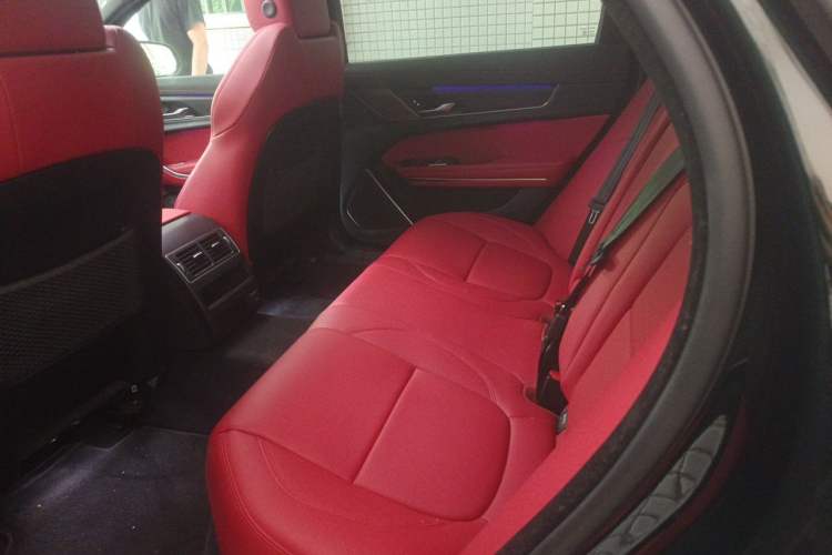 Used Jaguar XFL 2021 XFL 2.0T P250 Two-Wheel-Drive Elite Sport Edition Left Rear Seat