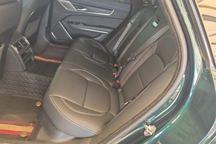 Used Jaguar XFL 2021 XFL 2.0T P250 All-Wheel-Drive Shimmering Black Sport Edition Left Rear Seat