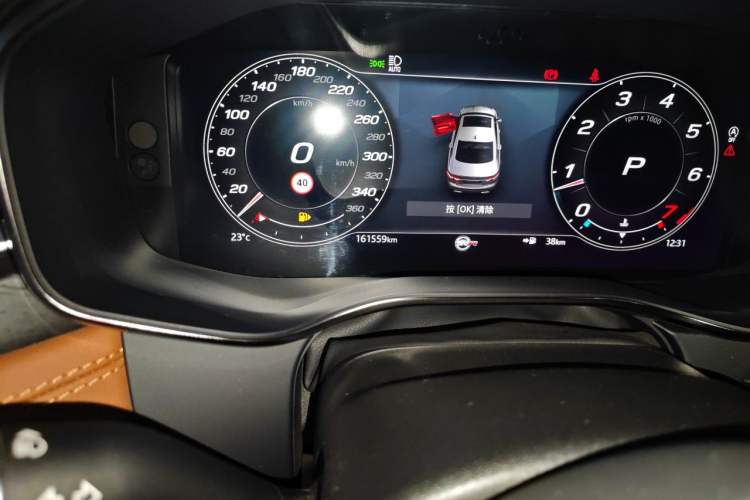 Used Jaguar XFL 2021 XFL 2.0T P250 All-Wheel-Drive Shimmering Black Sport Edition Odometer Close Up