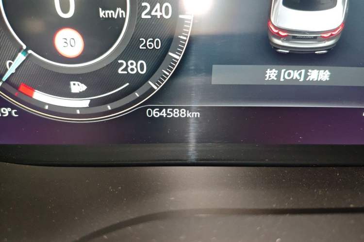 Used Jaguar XFL 2021 XFL 2.0T P250 Two-Wheel-Drive Elite Sport Edition Odometer Close Up