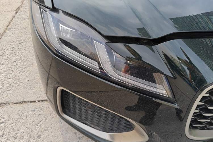 Used Jaguar XFL 2021 XFL 2.0T P200 Two-Wheel-Drive Elite Luxury Edition Right Front Headlight
