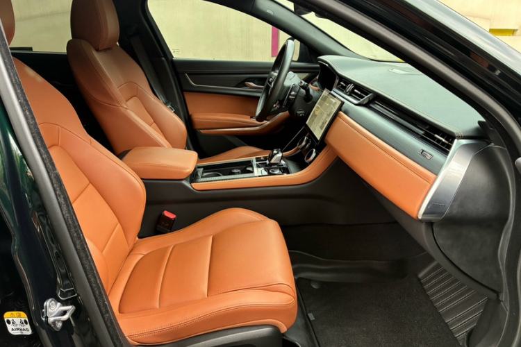Used Jaguar XFL 2021 XFL 2.0T P250 Two-Wheel-Drive Elite Sport Edition Right Front Seat