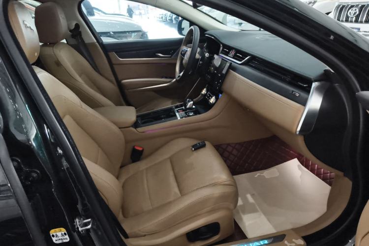 Used Jaguar XFL 2021 XFL 2.0T P250 Two-Wheel-Drive Luxury Deluxe Edition Right Front Seat