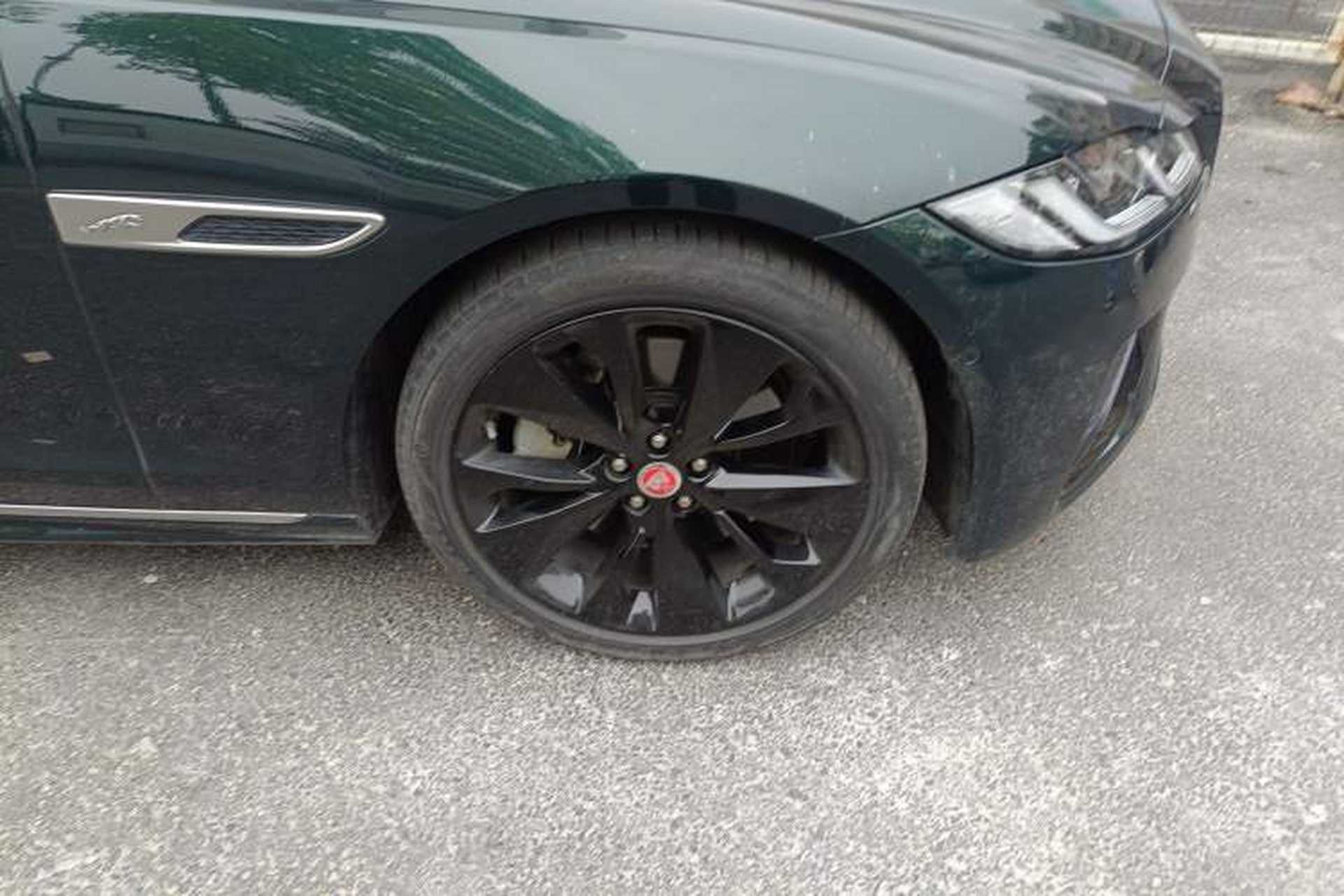 Used Jaguar XFL 2021 XFL 2.0T P300 All-Wheel-Drive Flagship Sport Edition Right Front Wheel Hub