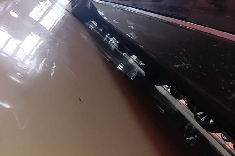 Used Jaguar XFL 2021 XFL 2.0T P200 Two-Wheel-Drive Elite Luxury Edition Right Side Sill