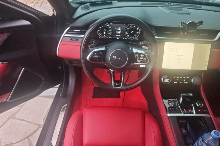 Used Jaguar XFL 2021 XFL 2.0T P250 All-Wheel-Drive Shimmering Black Sport Edition Steering Wheel