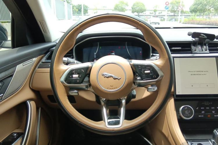 Used Jaguar XFL 2021 XFL 2.0T P250 Two-Wheel-Drive Luxury Deluxe Edition Steering Wheel