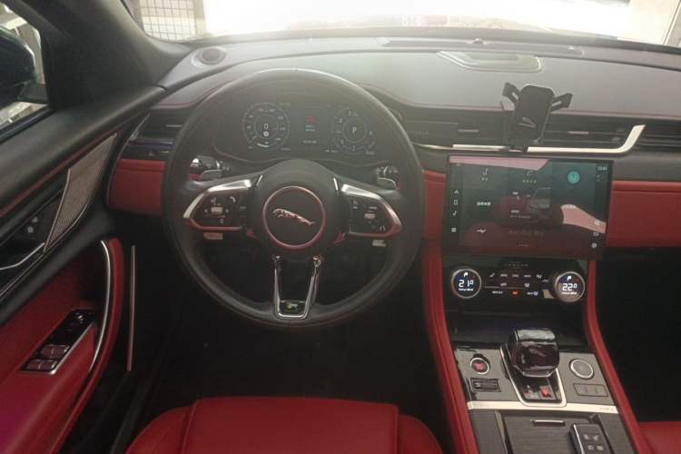 Used Jaguar XFL 2021 XFL 2.0T P250 Two-Wheel-Drive Elite Sport Edition Steering Wheel
