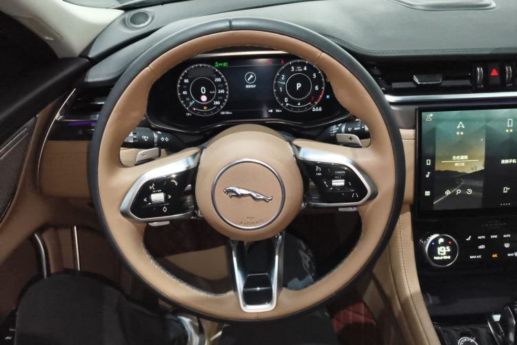 Used Jaguar XFL 2021 XFL 2.0T P250 Two-Wheel-Drive Luxury Deluxe Edition Steering Wheel
