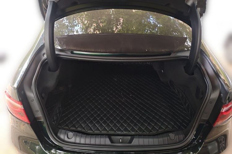 Used Jaguar XFL 2021 XFL 2.0T P250 Two-Wheel-Drive Elite Sport Edition Trunk