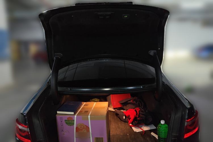 Used Jaguar XFL 2021 XFL 2.0T P250 Two-Wheel-Drive Luxury Deluxe Edition Trunk