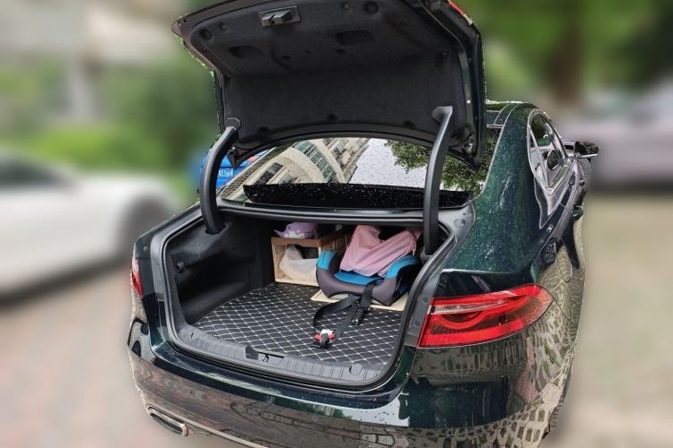 Used Jaguar XFL 2021 XFL 2.0T P250 Two-Wheel-Drive Elite Sport Edition Trunk