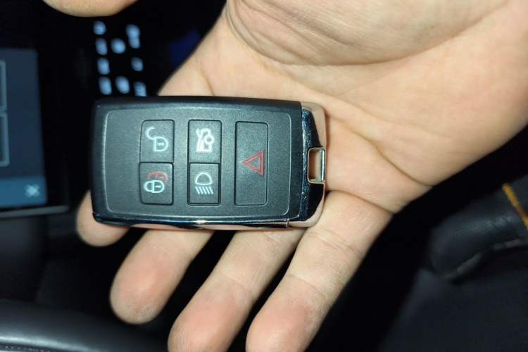 Used Jaguar XFL 2021 XFL 2.0T P250 Two-Wheel-Drive Luxury Deluxe Edition Vehicle Key