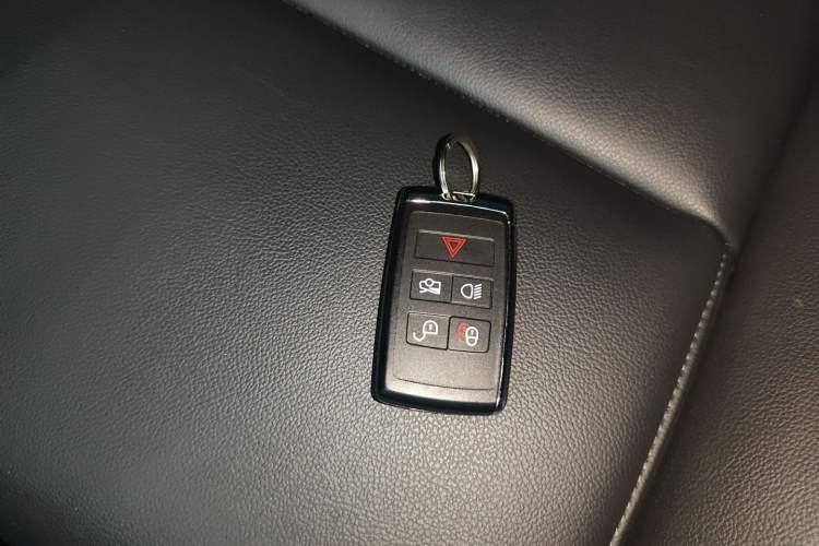 Used Jaguar XFL 2021 XFL 2.0T P250 Two-Wheel-Drive Elite Sport Edition Vehicle Key